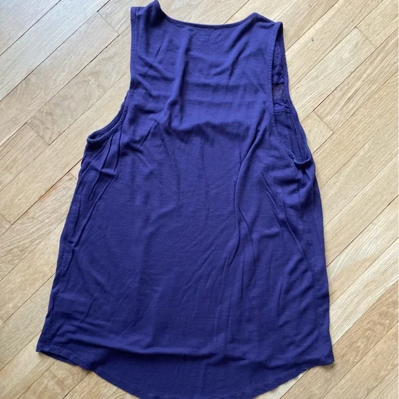 🍂CLEAROUT Purple Lace Embroidered Tank - Picture 5 of 10